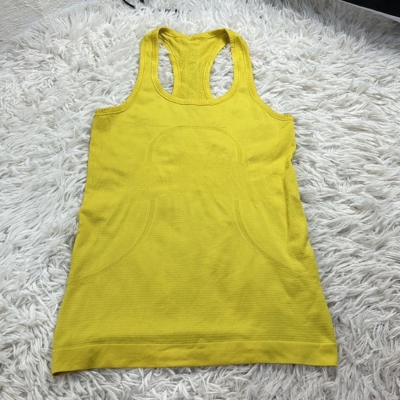 Lululemon Run: Swiftly Tech Racerback Yellow - Picture 1 of 4